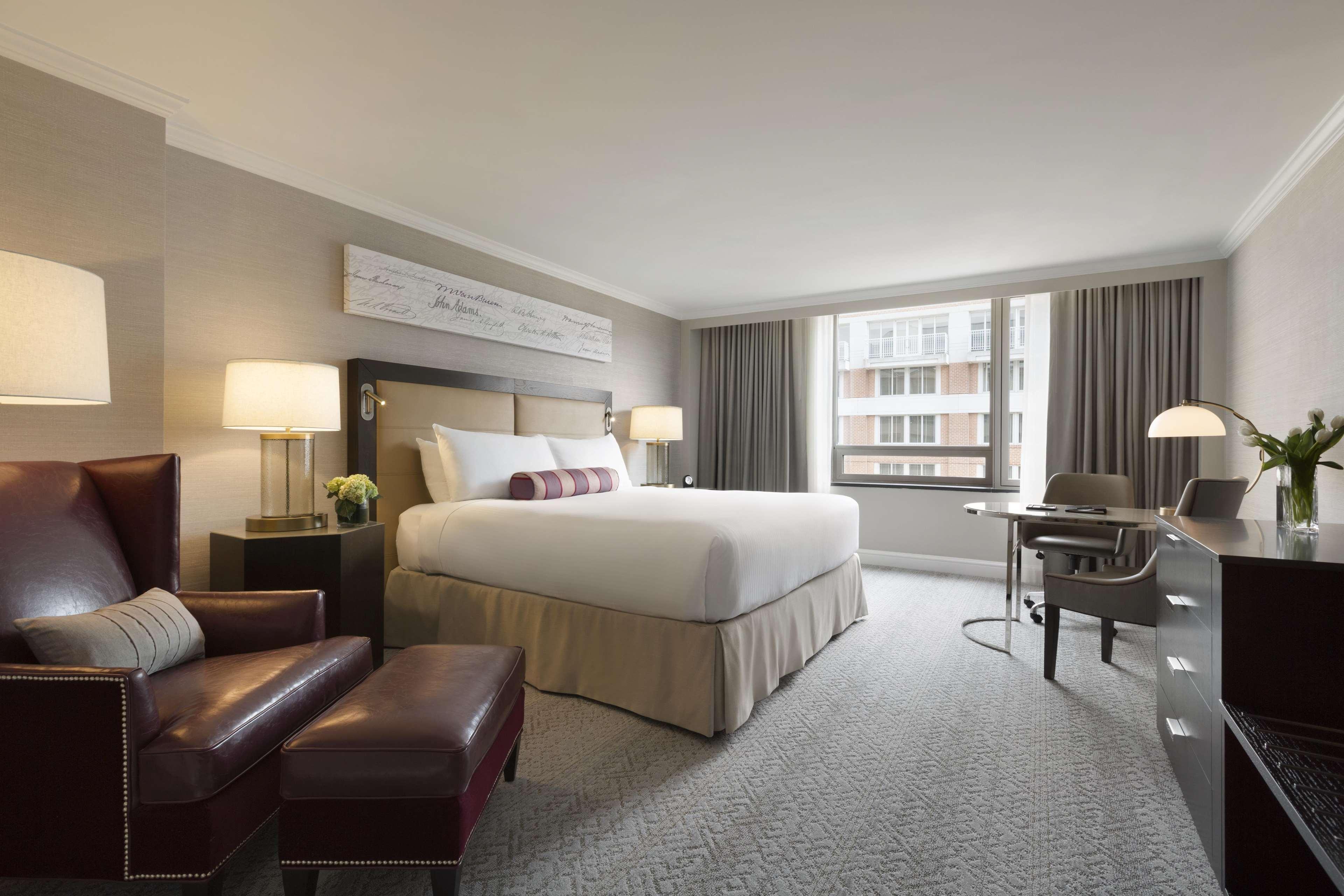 Fairmont Dc Gold Experience Hotel 4*